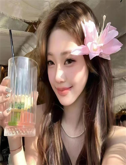 【影视观察】资深影评人解读《幕间子》的技术成就与创新突破 带你看懂电影背后的深层含义